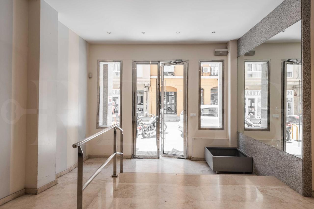Stylish Studio Near Plaza De La Merced - Center Малага Екстер'єр фото